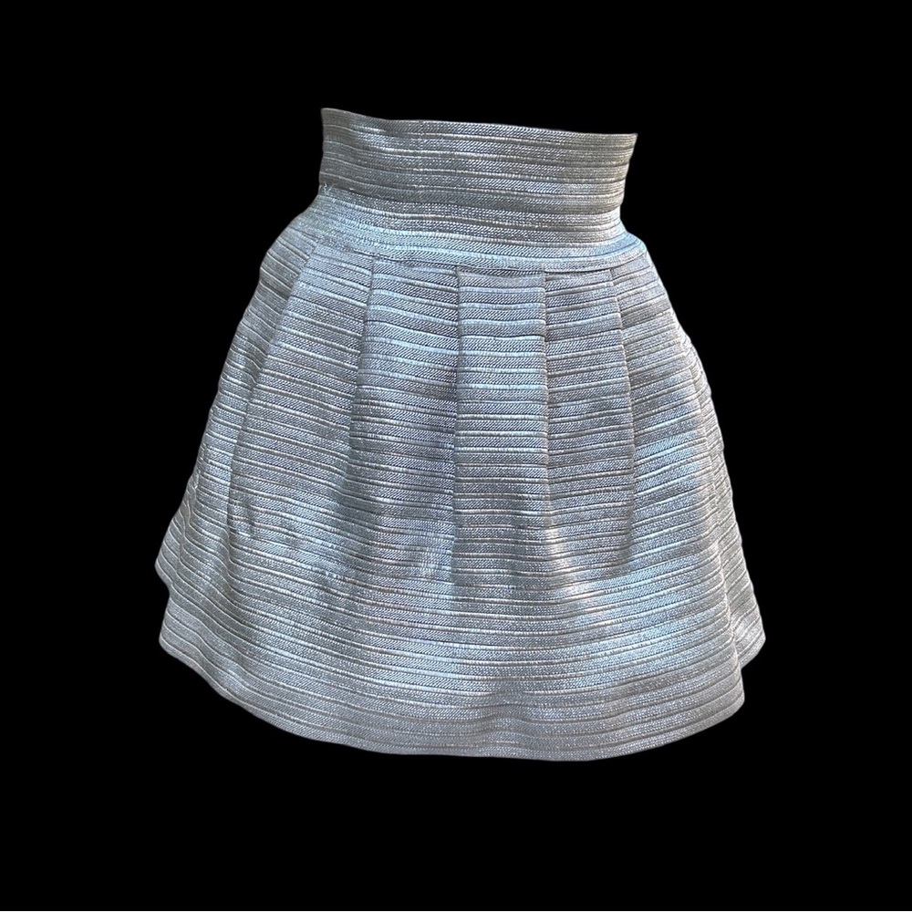 Metallic Silver Bloomingdale’s Exclusive Skirt by Aqua ~ size Small